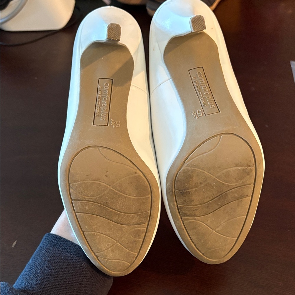 Predictions White Heels - Picture 6 of 7